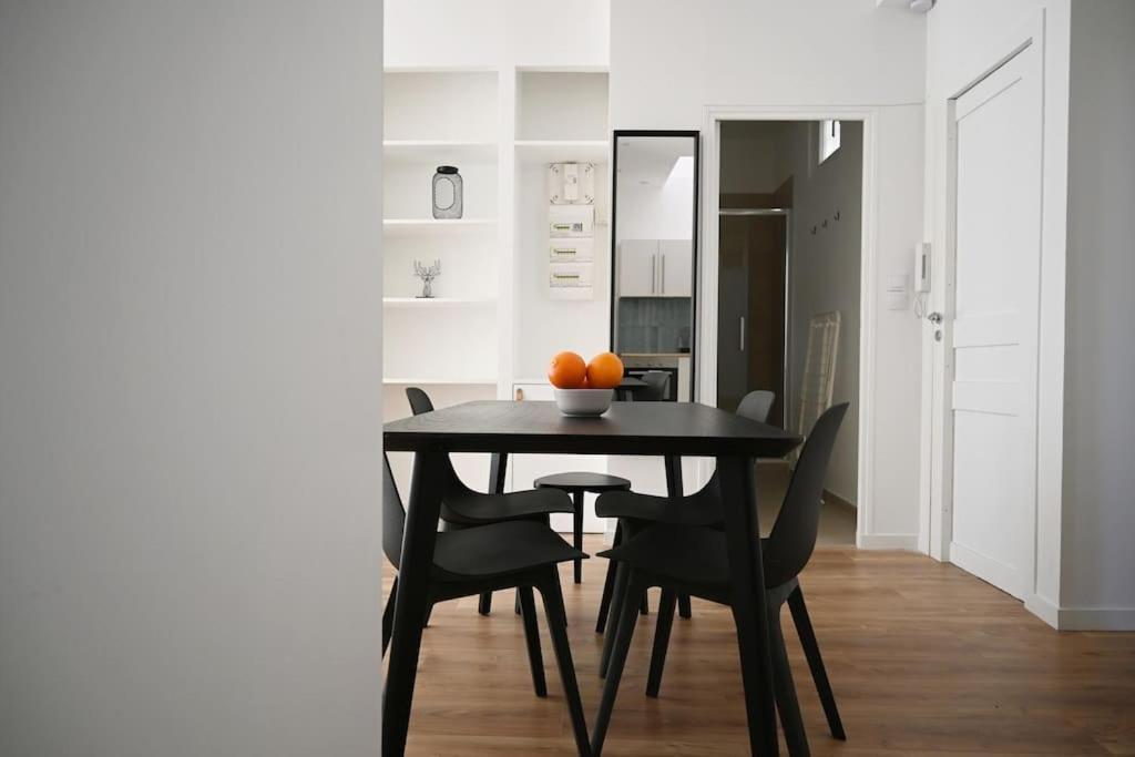 Magnifique Appartement T4, Plage Des Catalans マルセイユ エクステリア 写真
