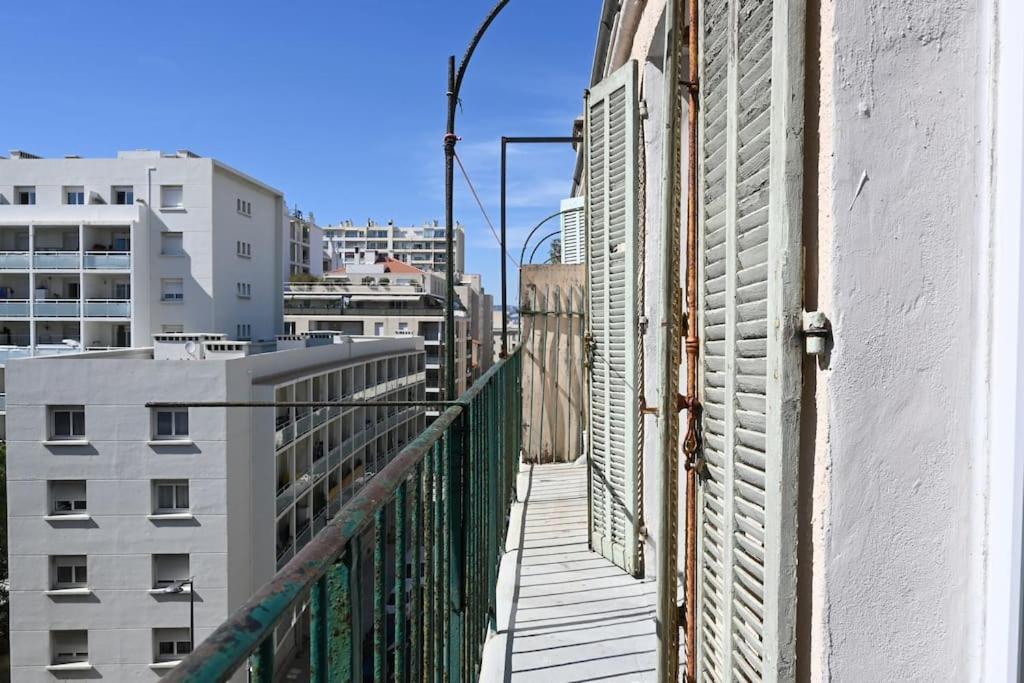 Magnifique Appartement T4, Plage Des Catalans マルセイユ エクステリア 写真